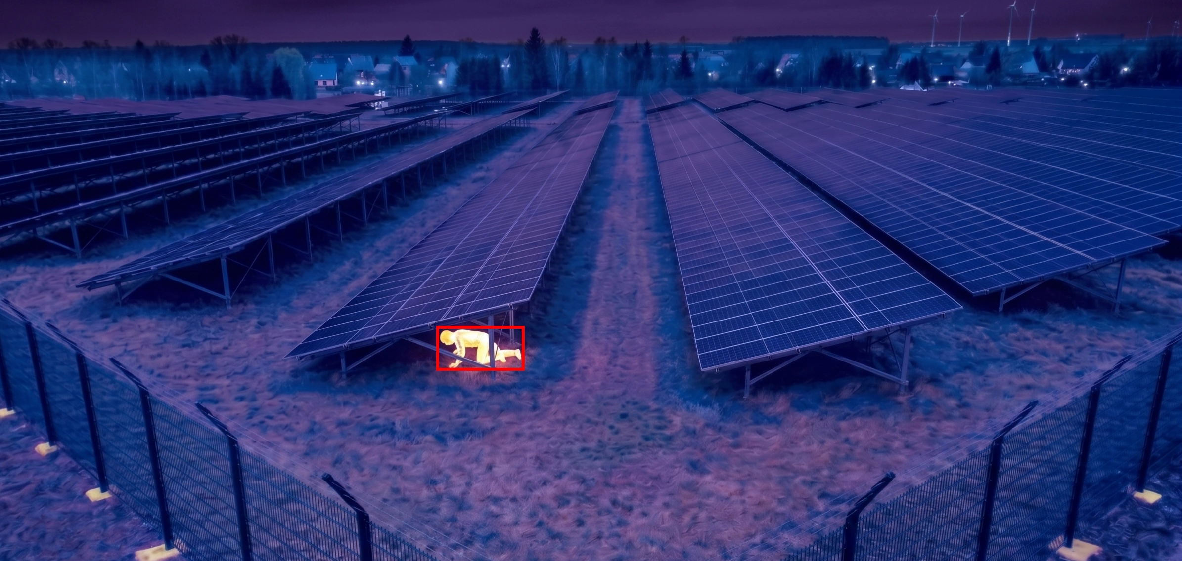 Termovizní kamerový systém s AI detekcí člověka ve fotovoltaickém areálu