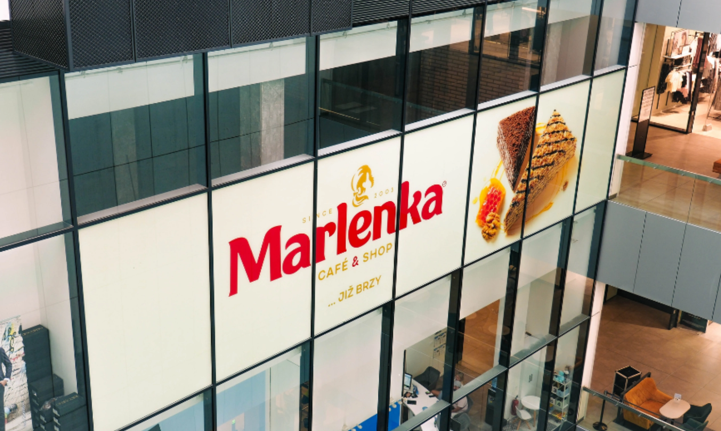 Shop fit-out and technologies for MARLENKA